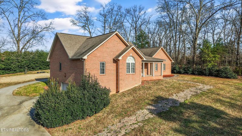 637 Baye Rd, Rutledge, TN 37861