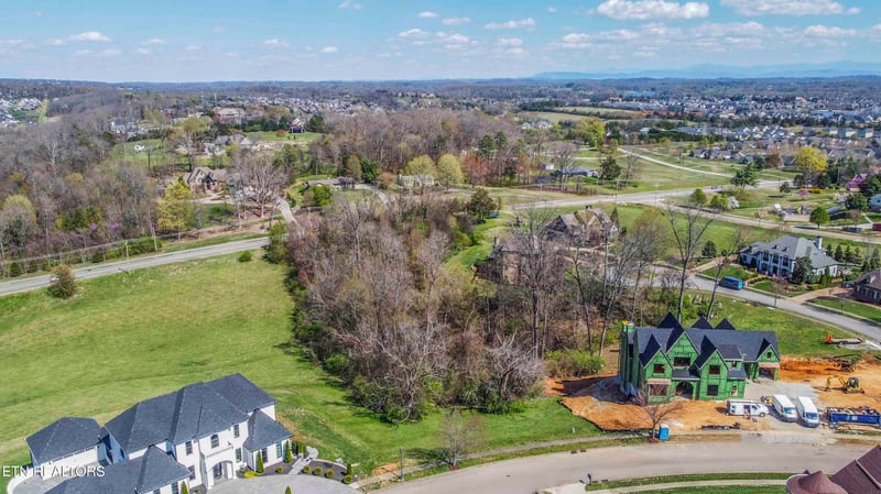 638 Barnsley Rd, Knoxville, TN 37934