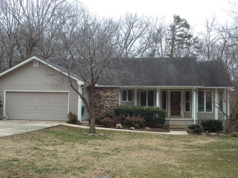 638 Hathburn Dr, Rockwood, TN 37854