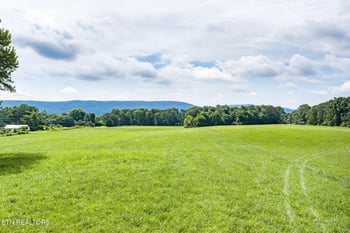 6388 Chestnut Hill Rd, Crossville, TN 38571