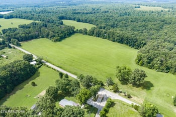 6388 Chestnut Hill Rd, Crossville, TN 38571