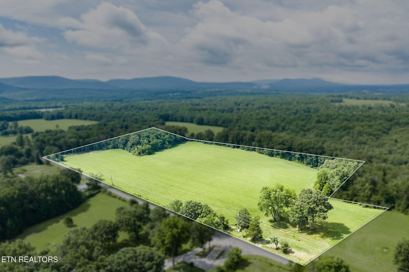 6388 Chestnut Hill Rd, Crossville, TN 38571