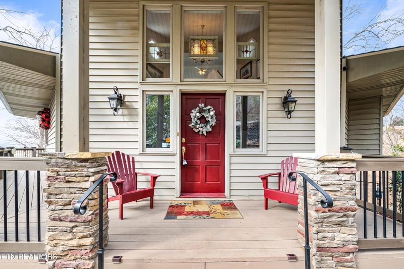 639 Deerwood Ln, Lafollette, TN 37766