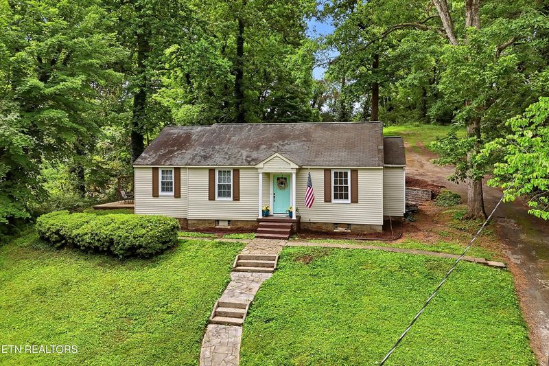 639 River Rd, Loudon, TN 37774