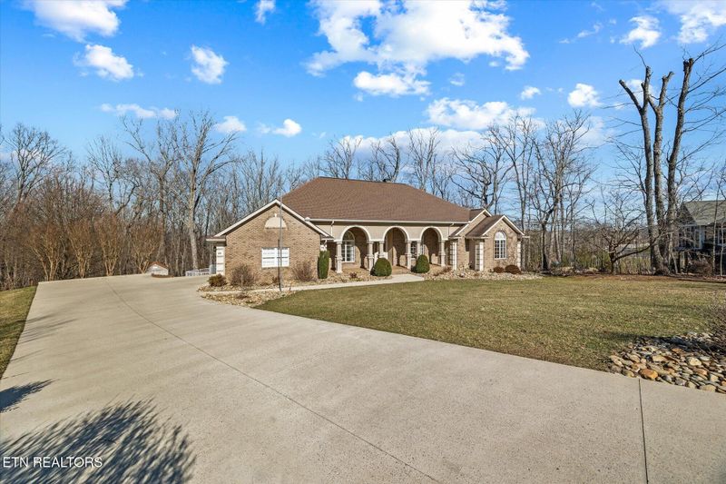 64 Cedar Ridge Ct, Fairfield Glade, TN 38558