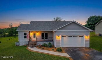 64 Perry Creek Dr, Crossville, TN 38572