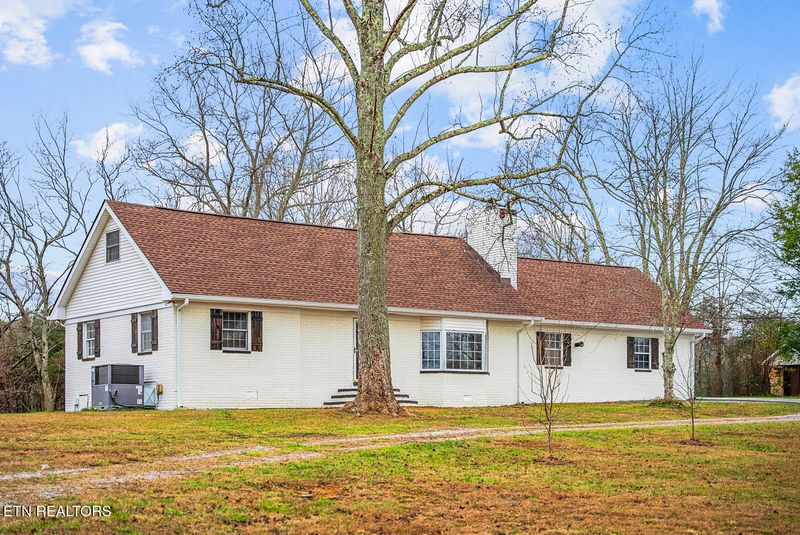 64 Pugh Rd, Crossville, TN 38555