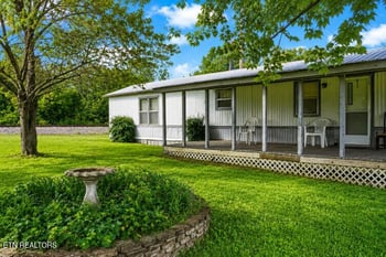 64 Westel Rd, Rockwood, TN 37854