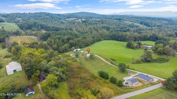 640 Camp Ridge Rd, Lafollette, TN 37766