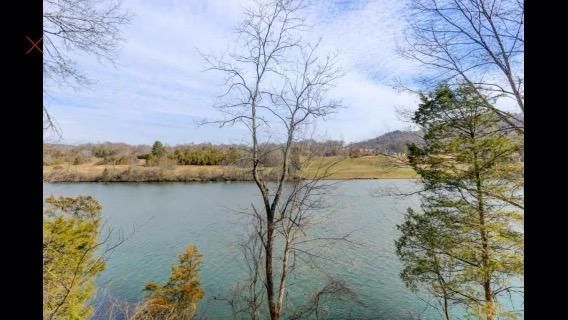 640 Masthead Dr, Clinton, TN 37716