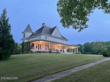 640 Pansy Hill Rd, Harriman, TN 37748
