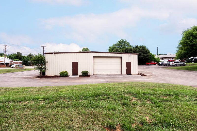 6400 Baum Dr, Knoxville, TN 37919