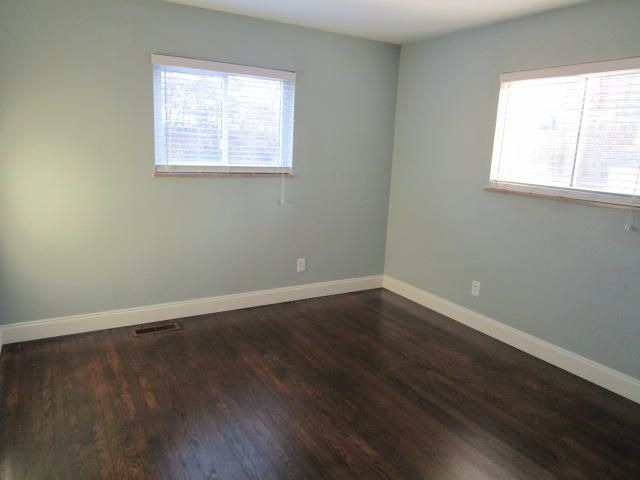 6400 Grove Dr, Knoxville, TN 37918