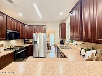 6407 Ridgewalk Ln, Knoxville, TN 37931