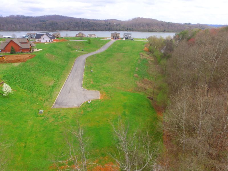 641 Cape Cod Lgt, Loudon, TN 37774