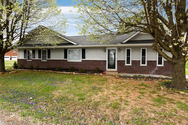 641 Eagleton Rd, Maryville, TN 37804