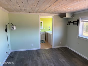 641 Island Ford Rd, Lancing, TN 37770