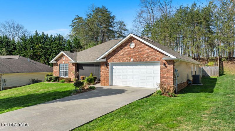 641 Marston Ln, Knoxville, TN 37920