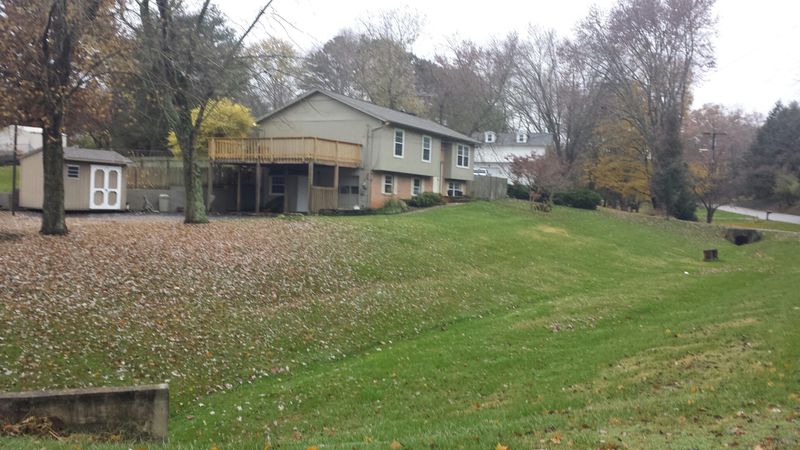 641 Red Mill Ln, Knoxville, TN 37934
