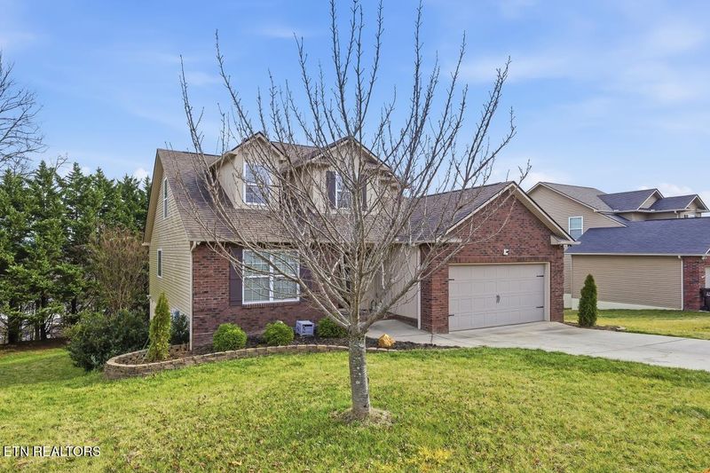 6410 Airtree Ln, Knoxville, TN 37931