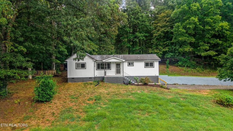 6413 Manis Rd, Knoxville, TN 37924