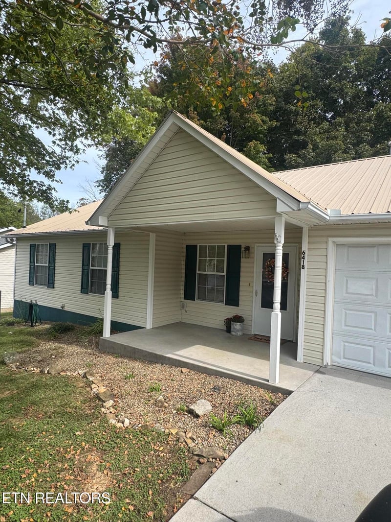 6418 Magnum Ln, Knoxville, TN 37918