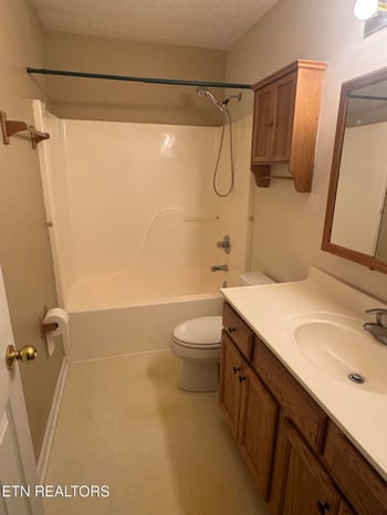 6418 Magnum Ln, Knoxville, TN 37918