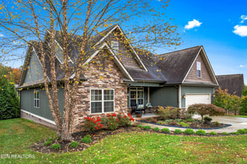 643 Carrington Blvd, Lenoir City, TN 37771