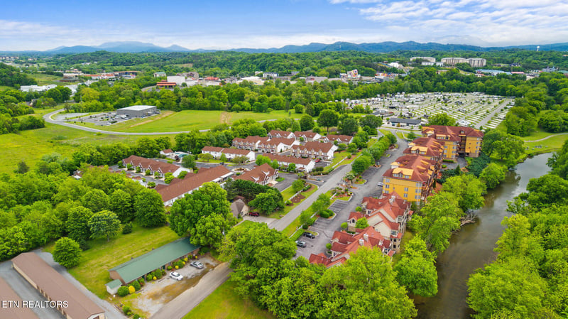 643 River Place Way #A401, Sevierville, TN 37862