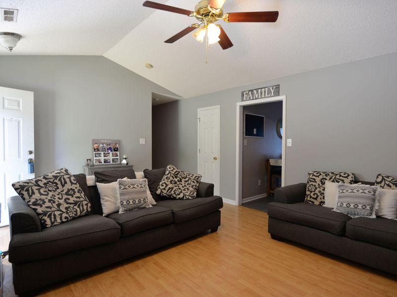 6432 Bob Varner Rd, Knoxville, TN 37918