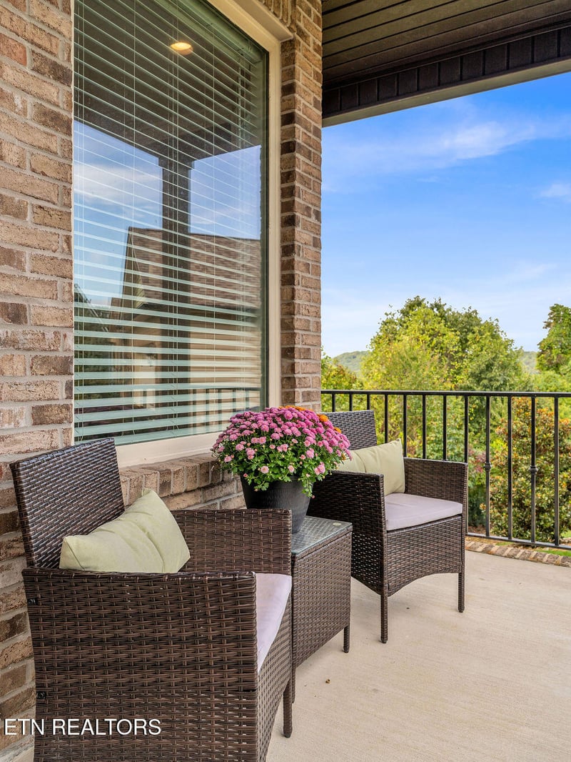 6436 Glen Eagle Ln, Knoxville, TN 37921