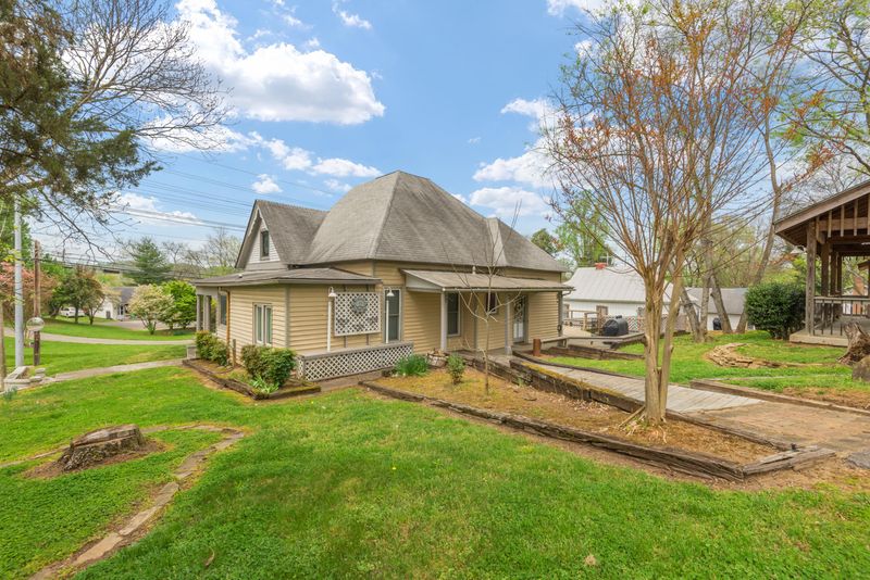 644 Park Rd, Sevierville, TN 37862