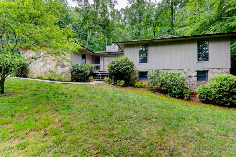 6440 Spring View Ln, Knoxville, TN 37918