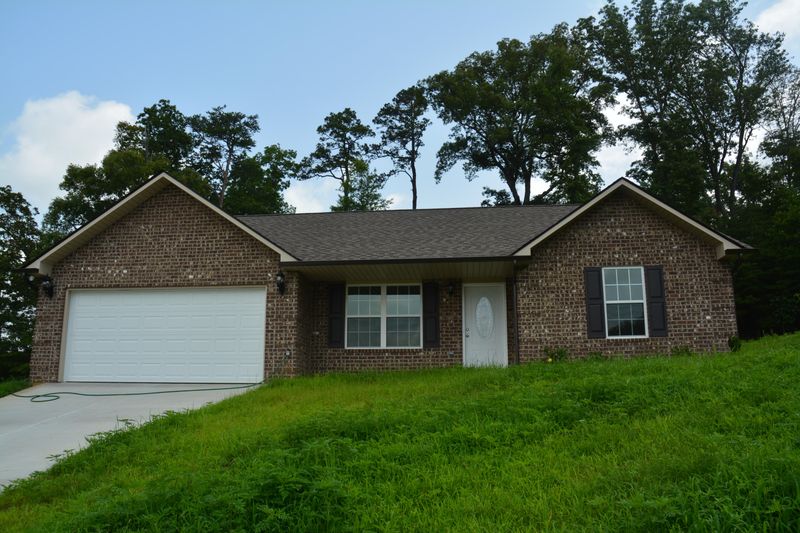 6446 Christian Springs Dr, Corryton, TN 37721