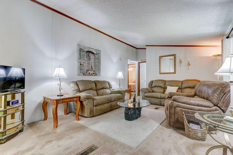 645 Apple Valley Rd, Sevierville, TN 37862