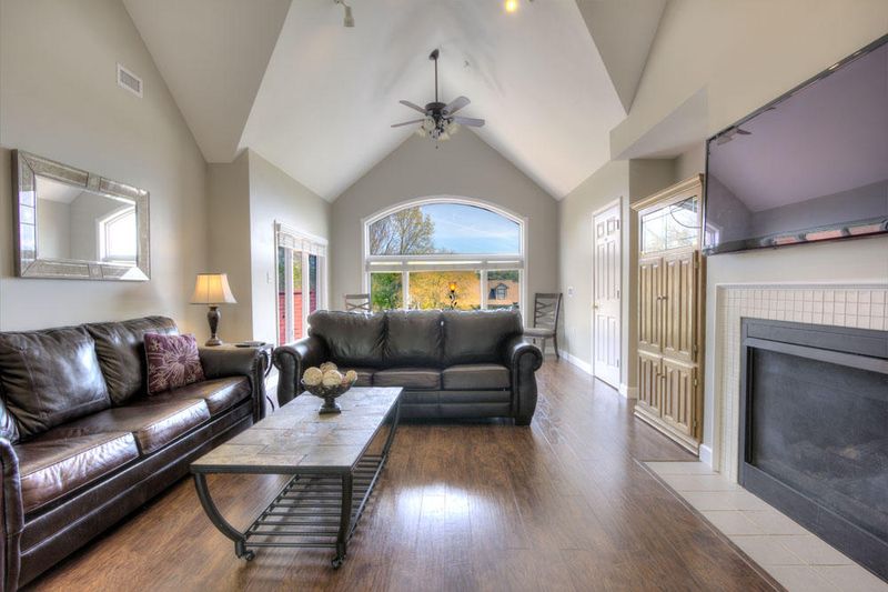 645 River Place Way, Sevierville, TN 37862