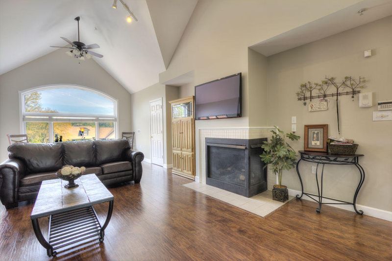 645 River Place Way, Sevierville, TN 37862