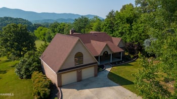 646 Dixon Farm Rd, Walland, TN 37886