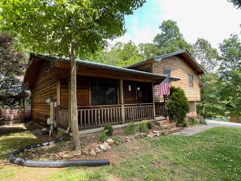 646 Water Oak Dr, Seymour, TN 37865