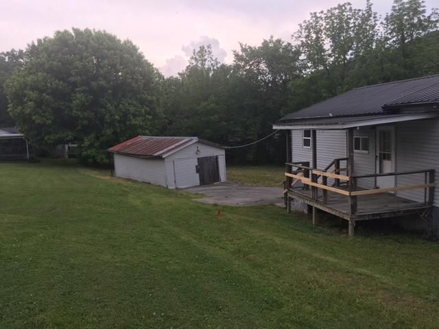648 Poplar St, Jellico, TN 37762