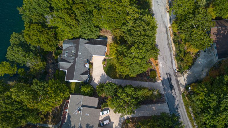 65 Chelteham Ln, Crossville, TN 38558