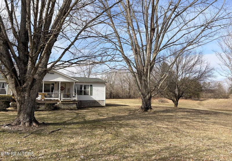65 Dorton Access Rd, Crossville, TN 38555