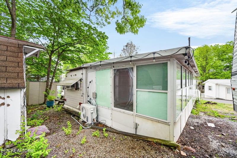 65 Seminole Rd, Crossville, TN 38572