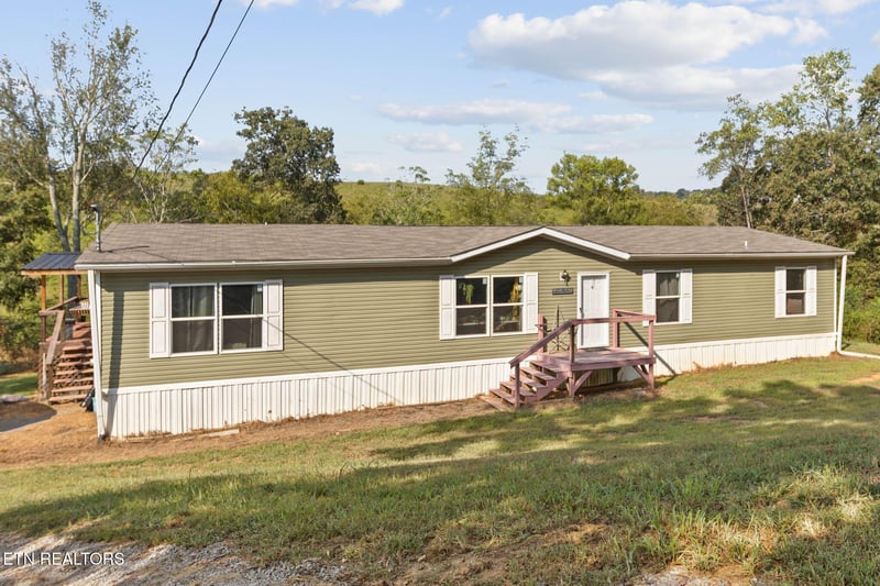 650 Combs Rd, Rutledge, TN 37861