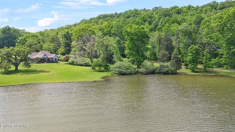 650 Enclave Pointe, Kingston, TN 37763
