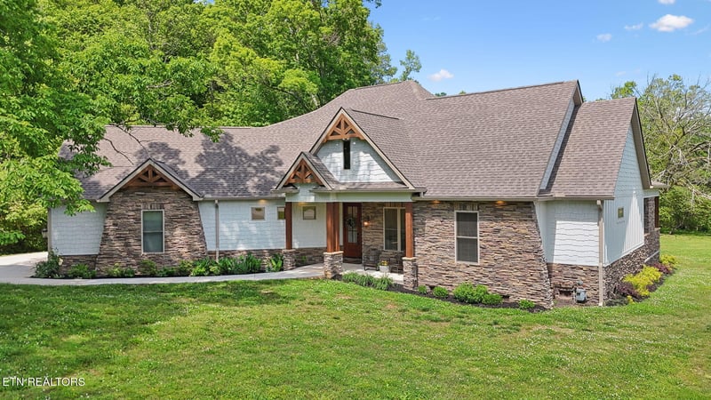 650 Enclave Pointe, Kingston, TN 37763