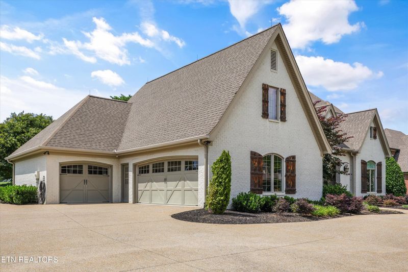 650 Kirkwell Dr, Alcoa, TN 37701