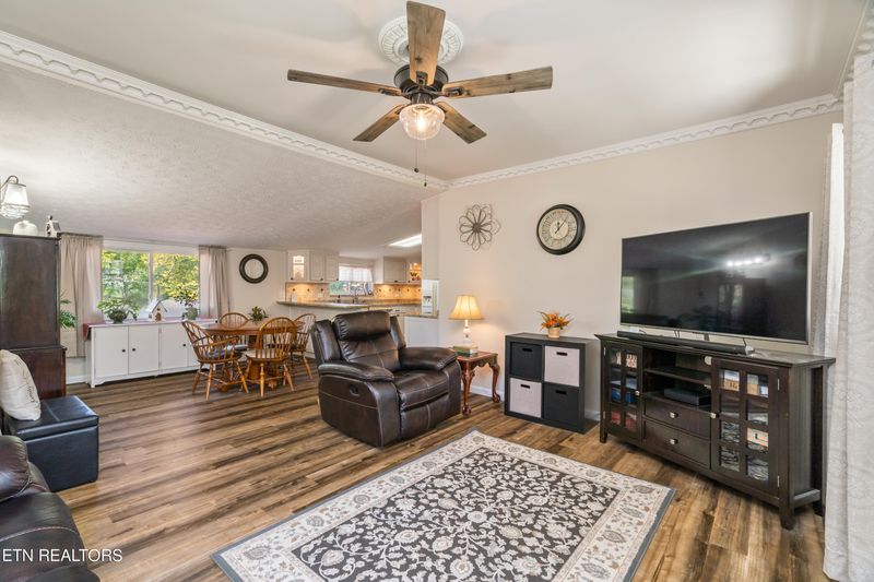 650 Main St, Jacksboro, TN 37757