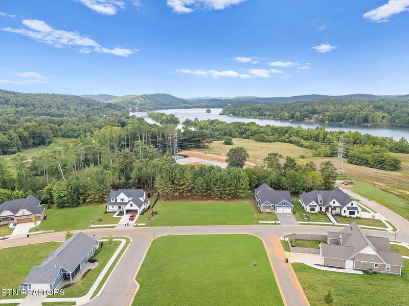 650 Red Fox Rn, Loudon, TN 37774