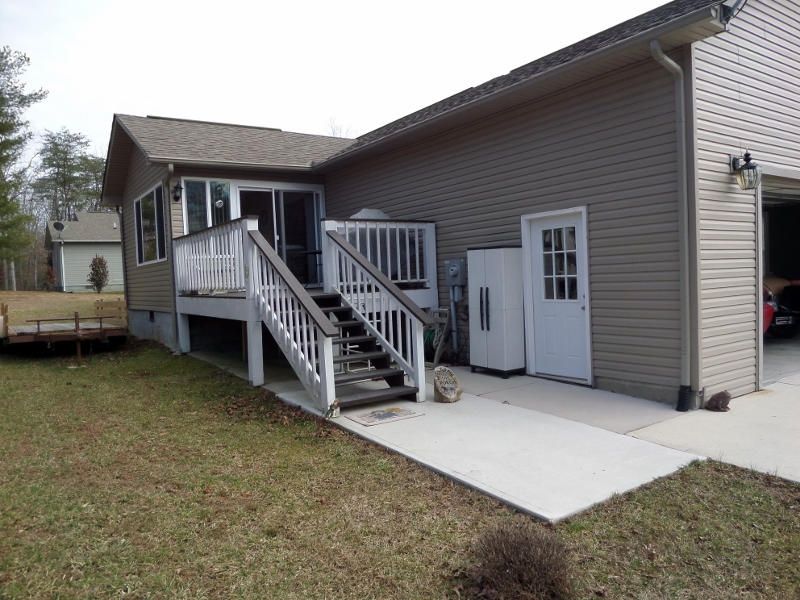 6500 Topez Dr, Crossville, TN 38572